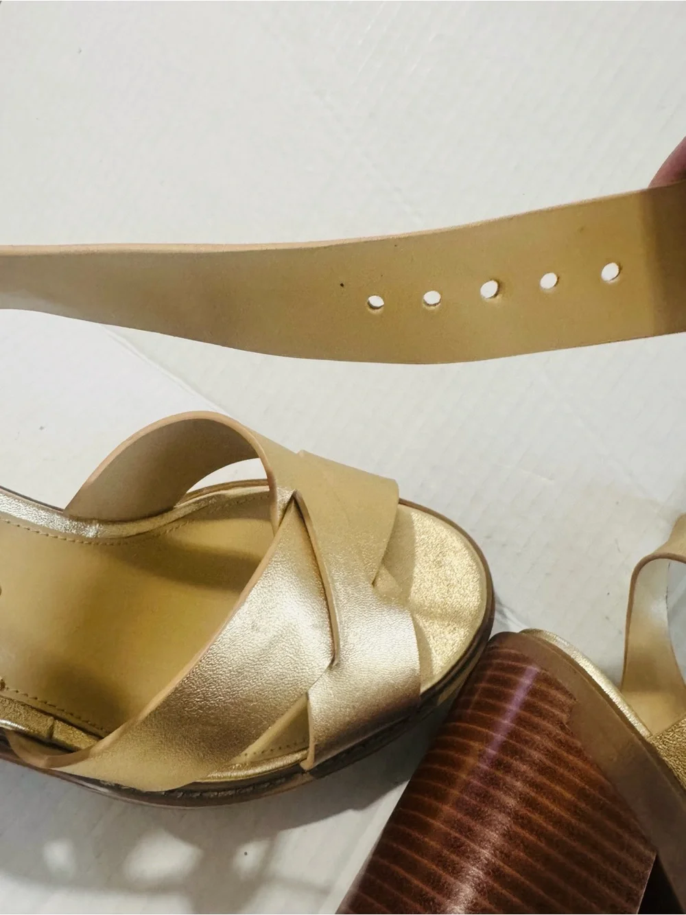 MICHAEL Michael Kors Gold Leather Wedge Sandals size 9.5